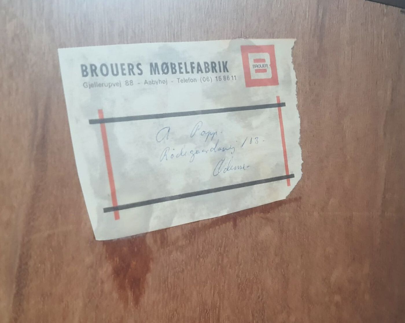 photo vintage Meuble de rangement et bar danois en palissandre et laiton, par Erik Brouer pour Brouer's Mobelfabrik, 1960.