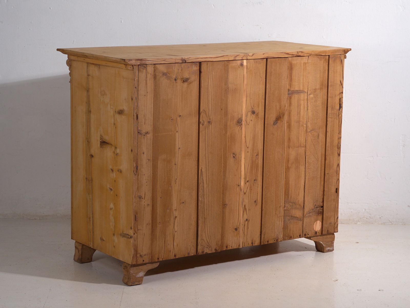 photo furniture Antique Solid Pine Chest Of Drawers – Carved Rustic European Dresser – Circa 1900