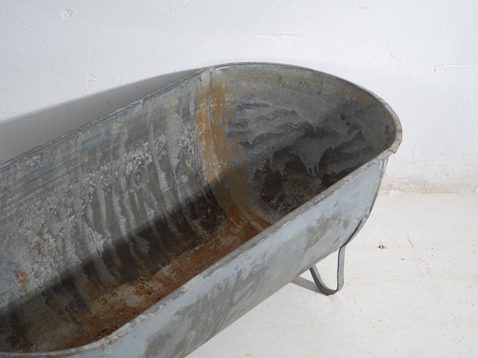 Antique Zinc Industrial Bathtub – Central Europe (Circa 1900) #4 photo for sale