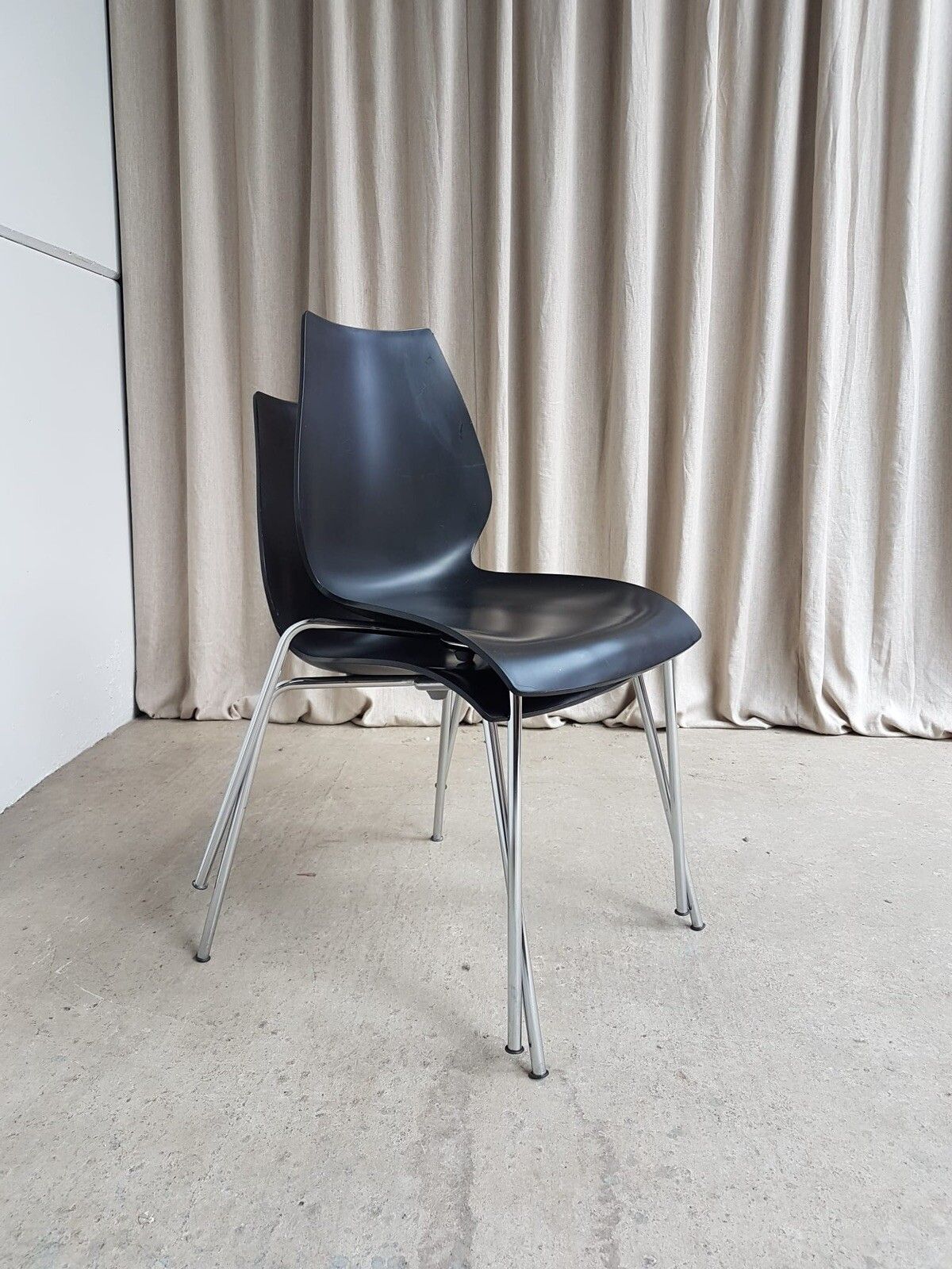 photo furniture Vtg Mid Century Style Italian Chrome Set Of 2 Maul Dining Chairs By Kartell R167