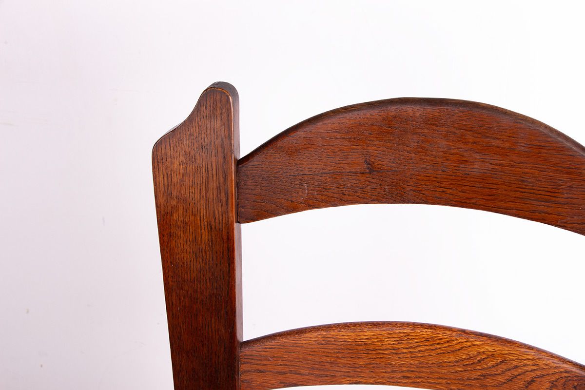 Ensemble de 6 grandes chaises brutalistes en chêne massif, années 1950, dans le style de René Gabriel. photo vinterior
