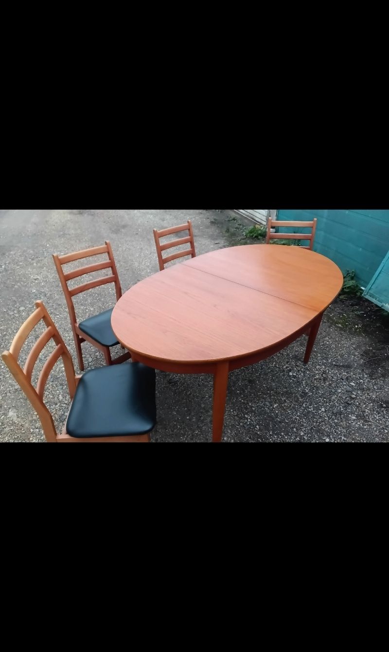 Vintage Teak Extending Dining Table With A Set Of 4 Chairs. photo Furniture