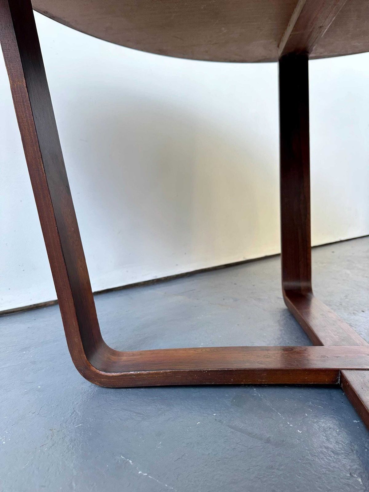 photo furniture Vintage 1950s Gordon Russell Heals Rosewood Dining Table. Danish Plywood Mid Century Retro