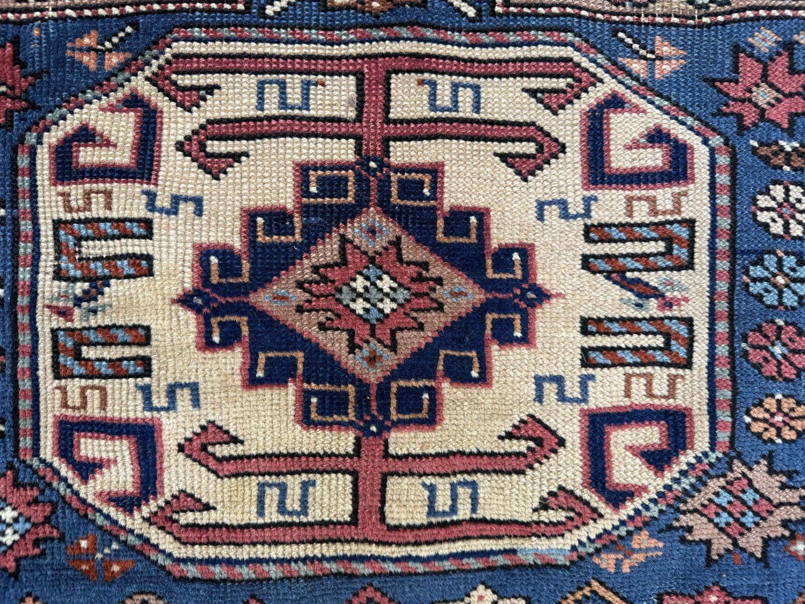 photo vinterior Antique Caucasian Rug 215x126 Cm Lesghi Star Tribal Kazak Rug Large 2522