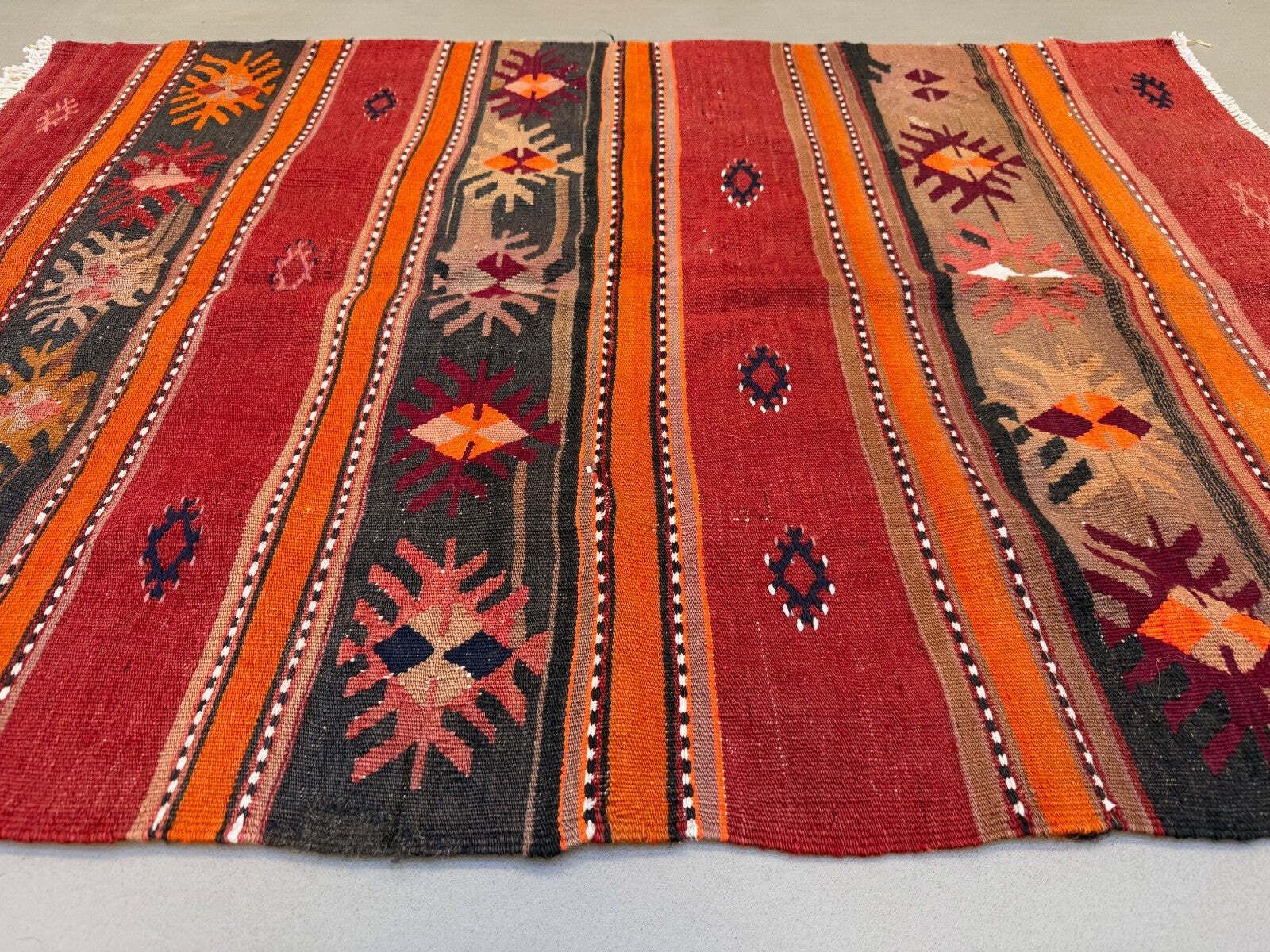 Medium Vintage Turkish Kilim Rug 125x88 Cm Wool Kelim 2516 photo Textiles