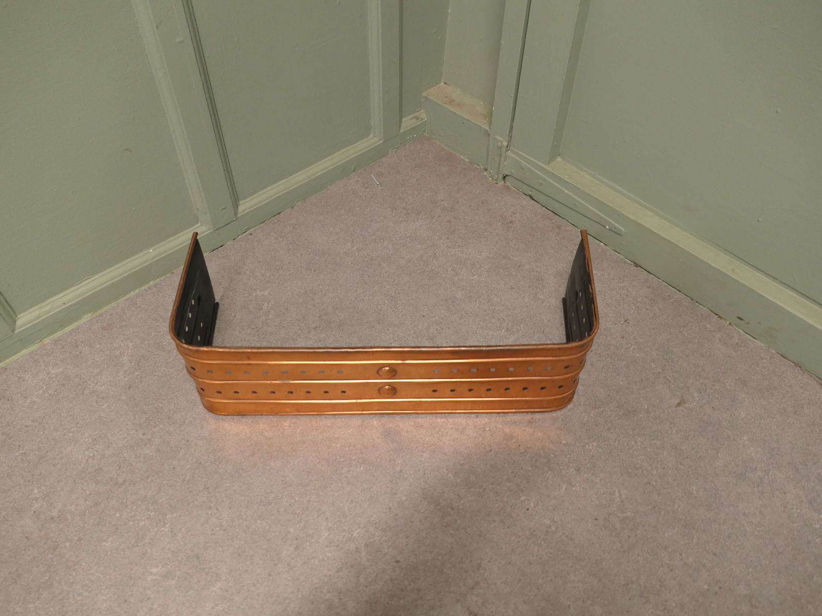 Victorian Art And Crafts Copper Fender This Is A Beautifully Designed Victorian Brass Fe