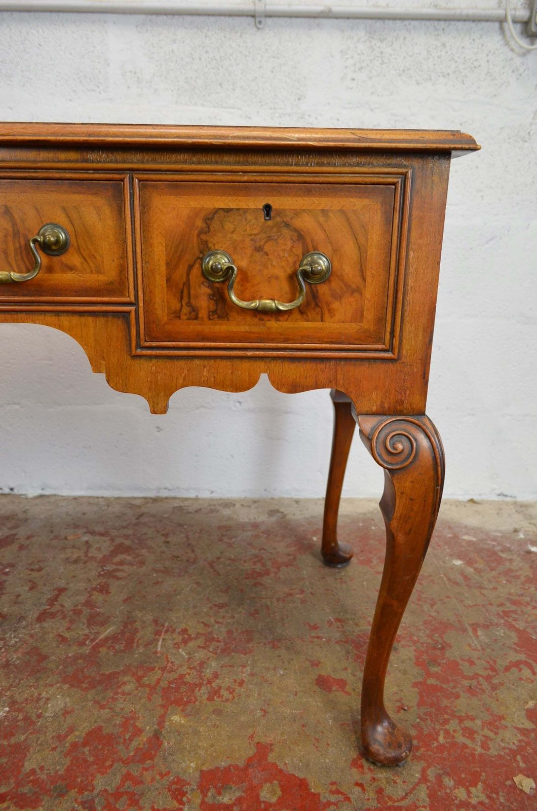 photo vinterior Waring & Gillow   A Queen Anne Revival Walnut Writing Table Desk