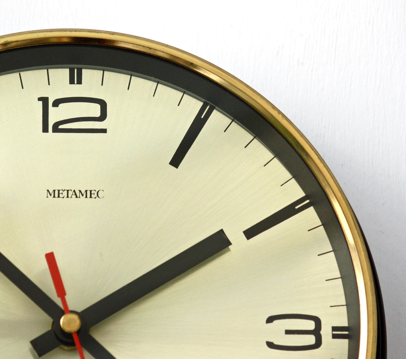 Vintage Metamec Wall Clock   22cm Brown Retro Mid Century Clock Gift Kitchen Clock Off The Wall Clocks photo for sale
