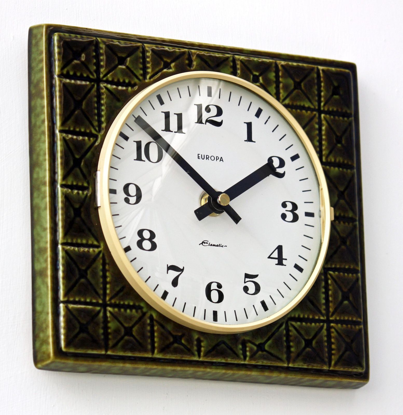 Vintage Europa Wall Clock   21cm Ceramic Retro Style Mid Century Style German Green Clock Kitsch Gift Off The Wall Clocks photo furniture