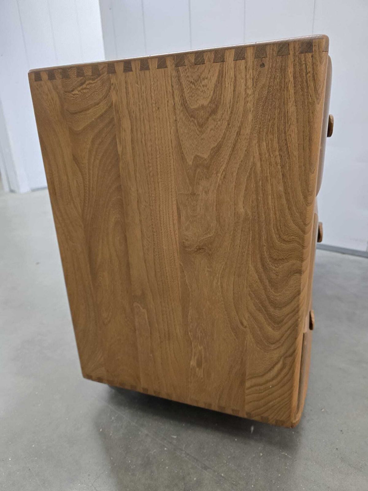 Ercol Windsor Chest Of Drawers photo 630.0