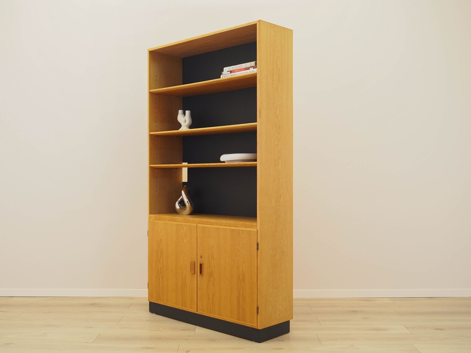 Ash Bookcase, Danish Design, 1960s, Designer: Børge Mogensen photo Furniture