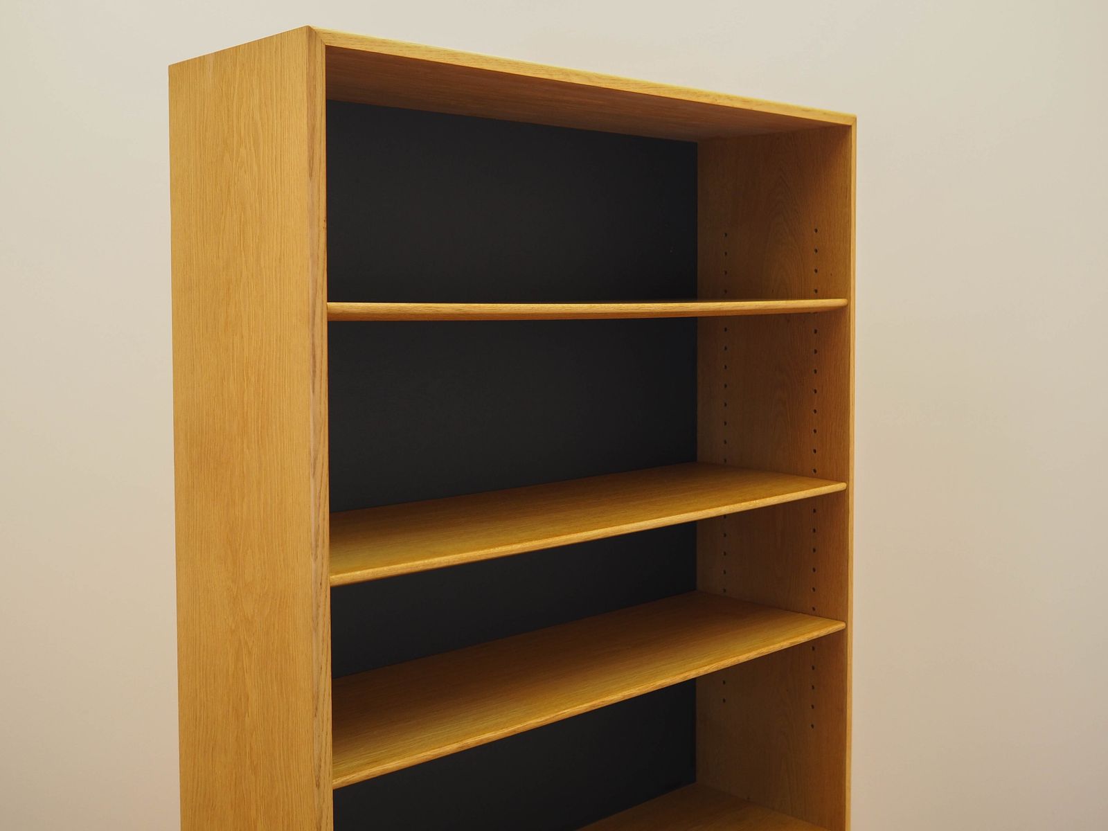Ash Bookcase, Danish Design, 1960s, Designer: Børge Mogensen photo vinterior