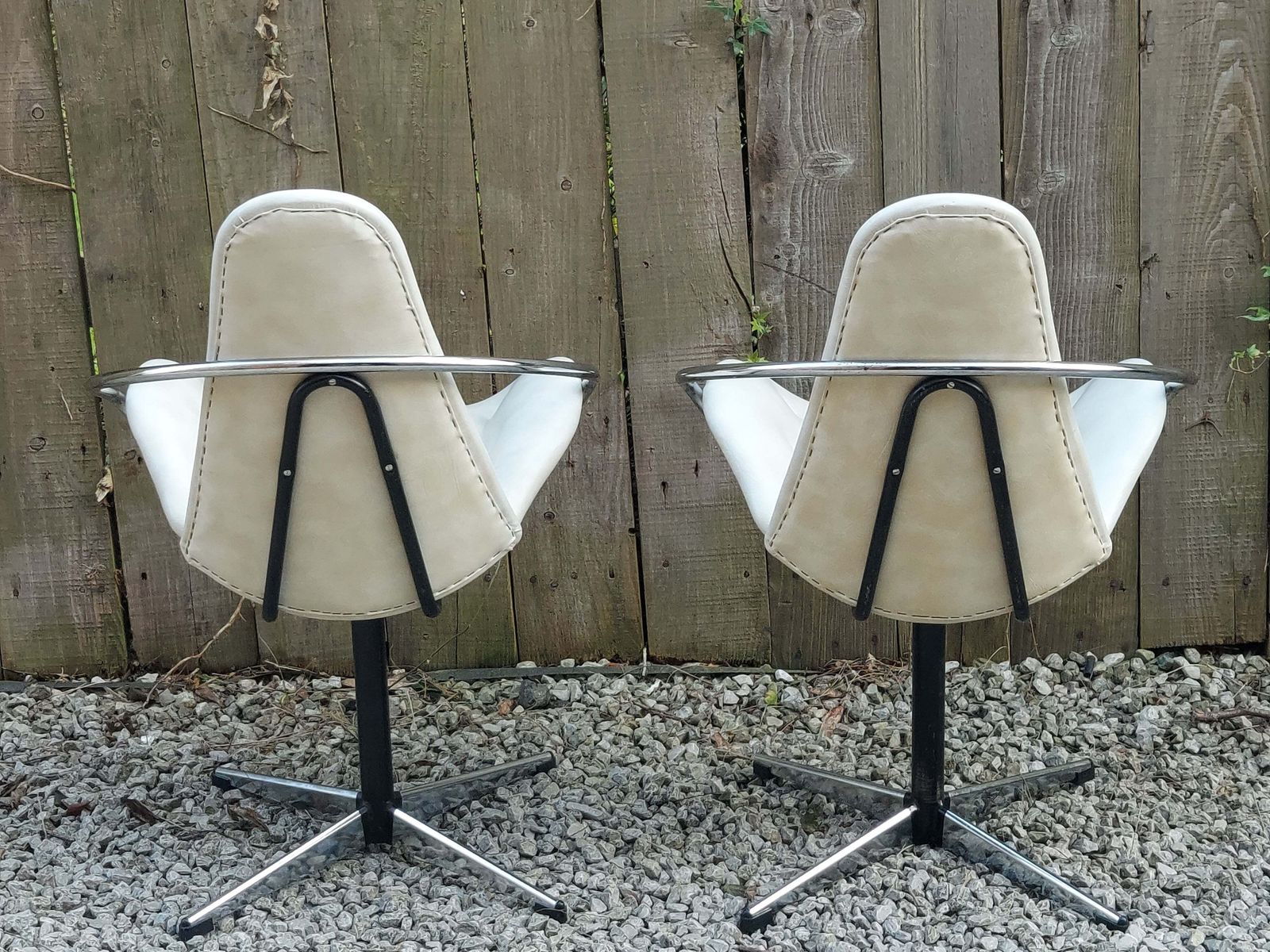 Mid Century Modern Pair Atomic Style Cream Vinyl Swivel Chairs photo 500.0
