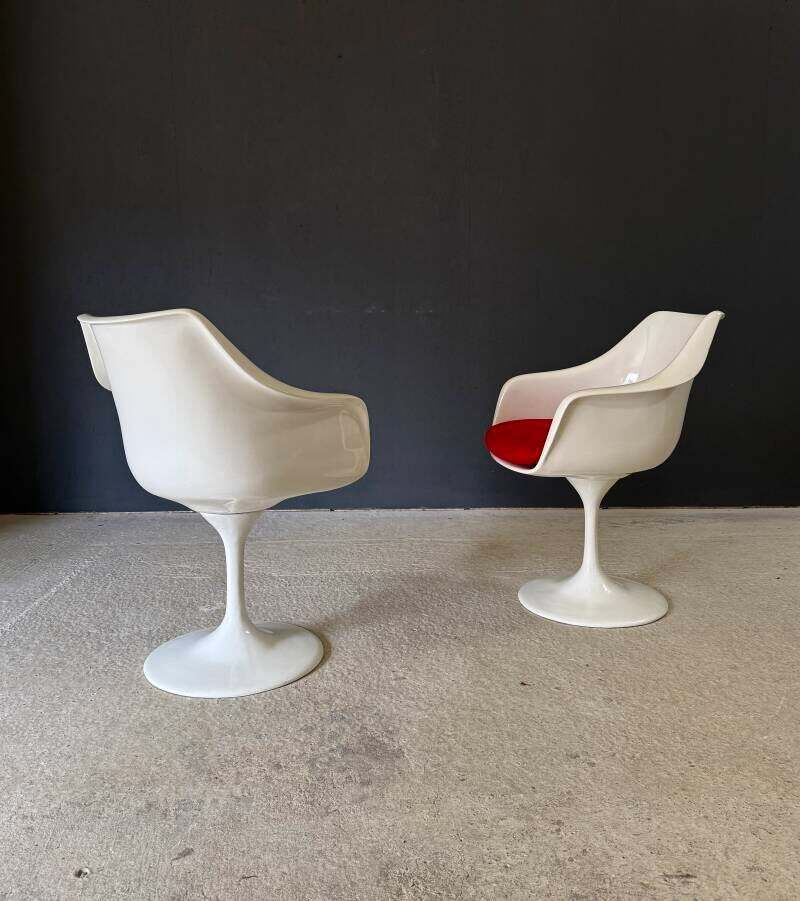 photo furniture Set Van 2 Mid Century Modern Tulip Draaifauteuils, Jaren 1960