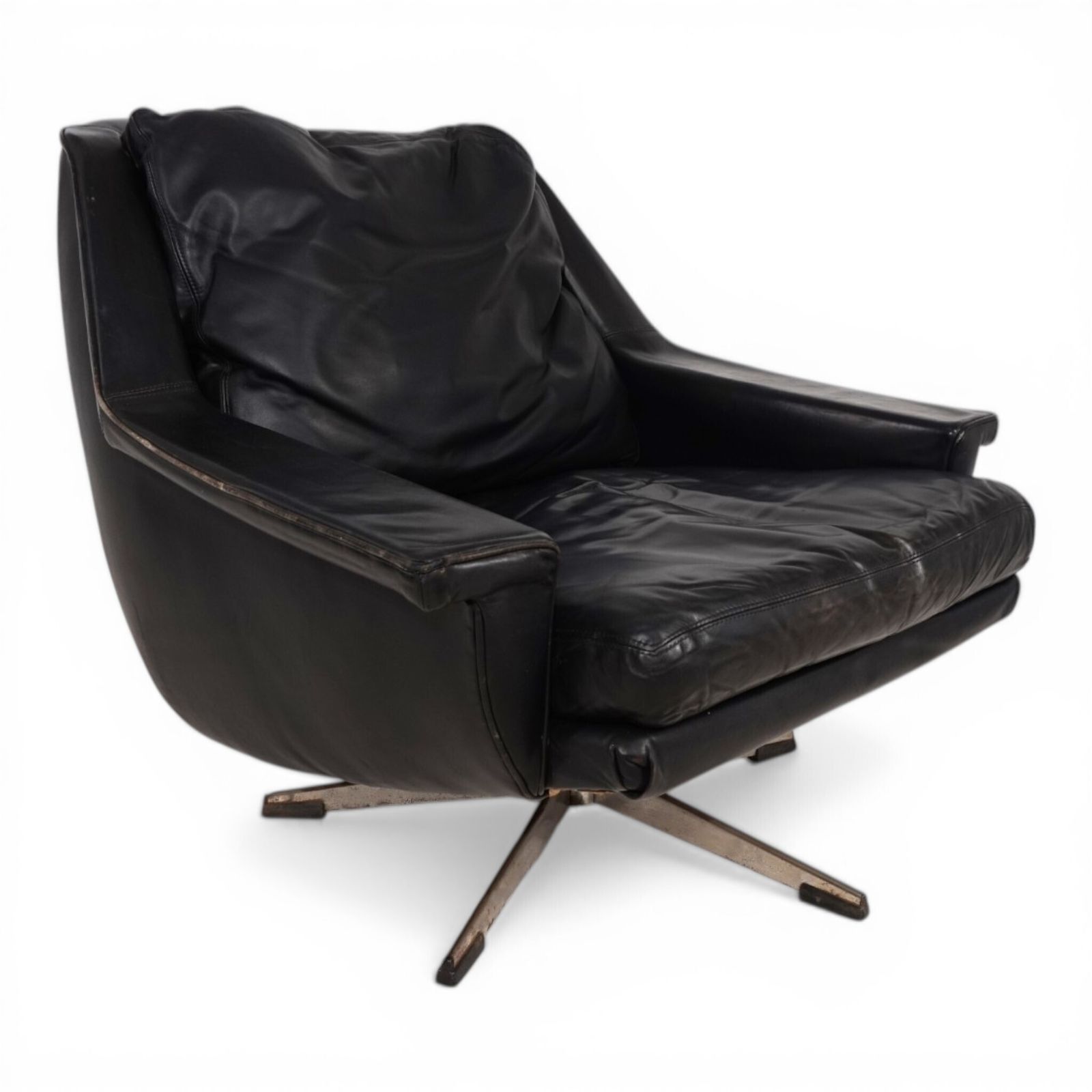 photo for sale Esa 802 Black Leather Lounge Chair By Werner Langenfeld, 1970