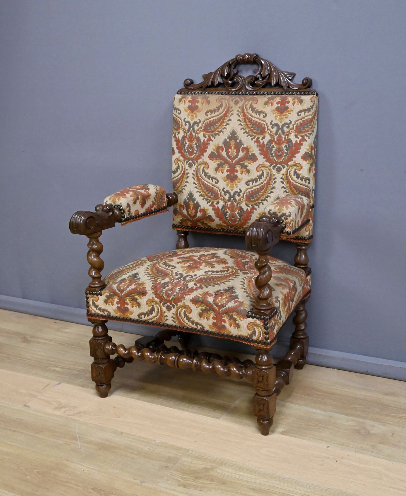 Oak State Chair, Louis XIII Style – Early 20th Century photo for sale