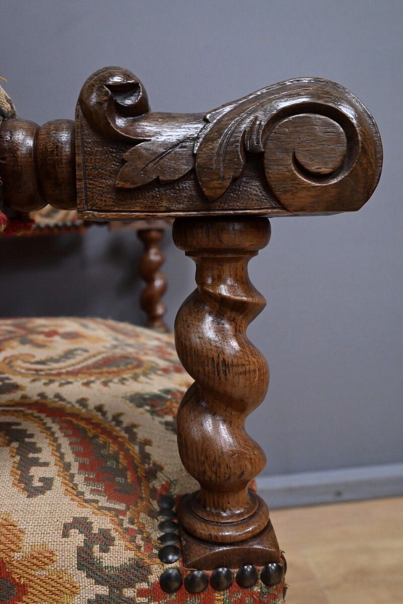photo vinterior Oak State Chair, Louis XIII Style – Early 20th Century