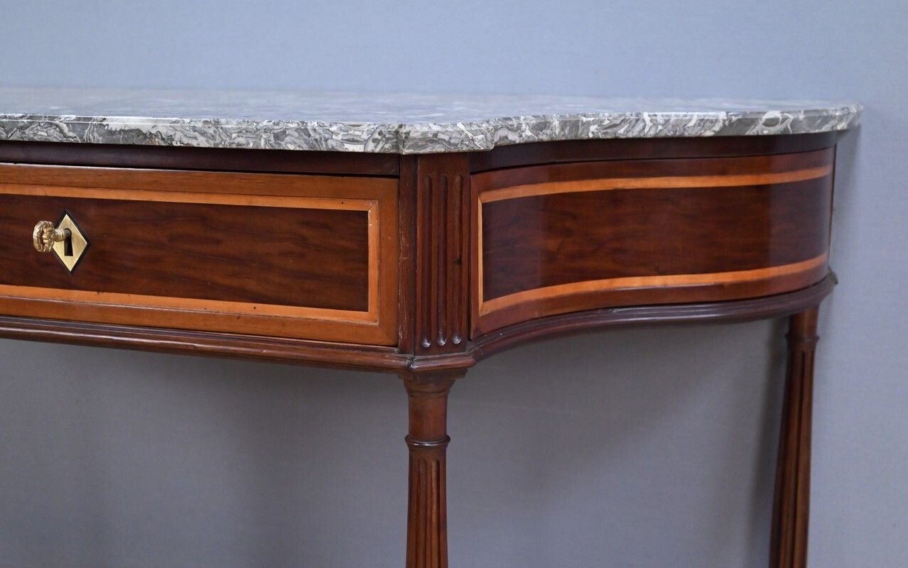 photo furniture Mahogany And Marble Console Table, Louis XVI Period – Late 18th Century