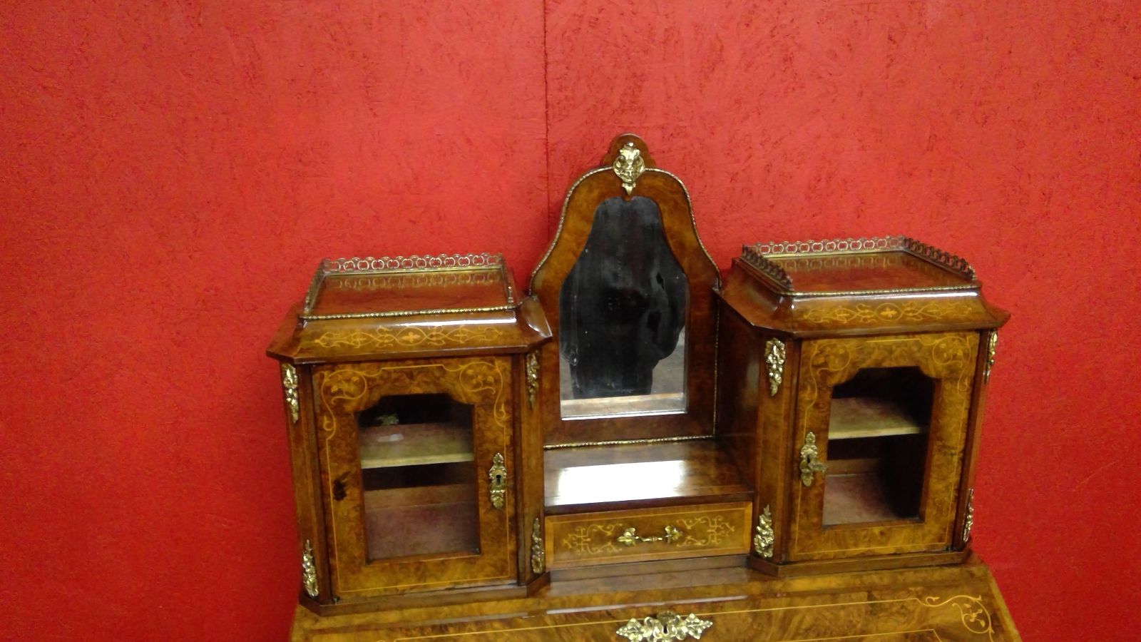 4000.0 Pair Of Victorian Walnut Bonheur De Joures photo
