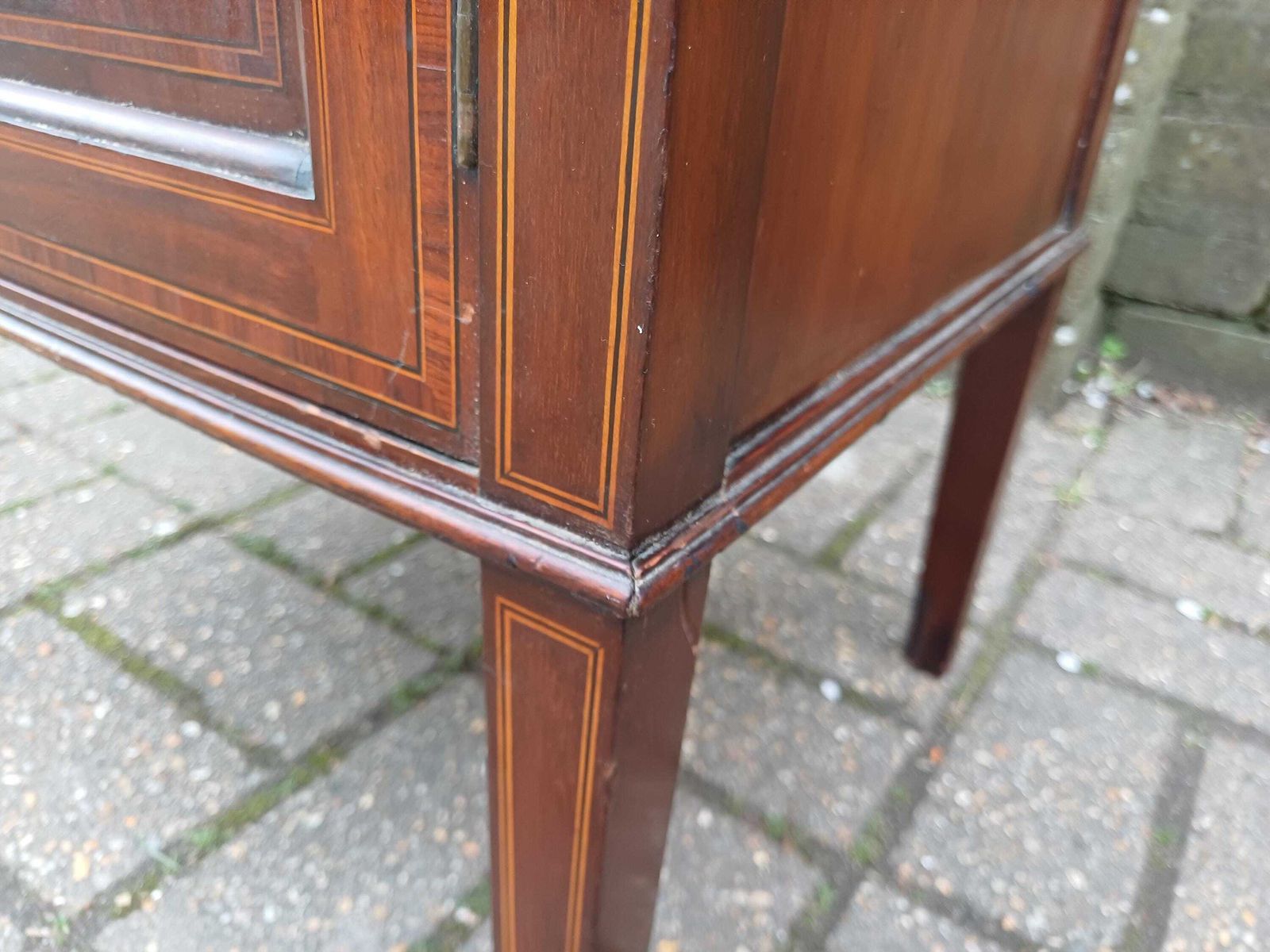 High Quality Antique Edwardian Inlaid Mahogany Bedside Or Side Cabinet Cupboard Inlaid. photo 345.0