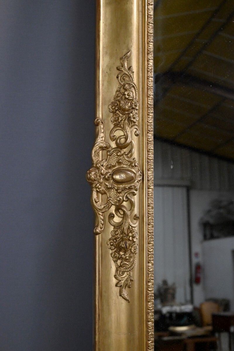 Important Gilded Wood Mirror, Restoration Style – 19th Century photo vintage