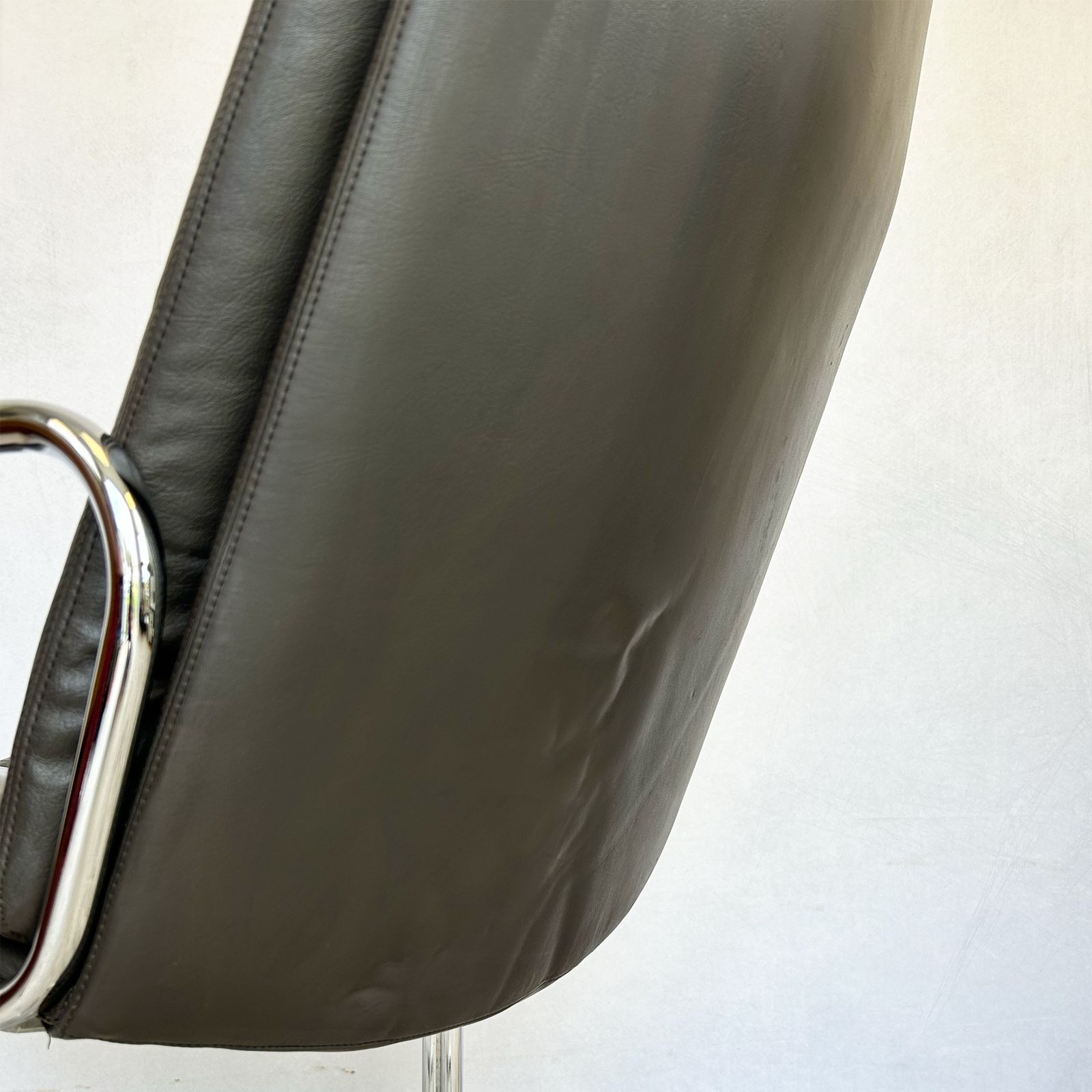 Eleganza Cantilever Armchair By Tim Bates For Pieff, Chrome And Leather, 1970s photo Furniture