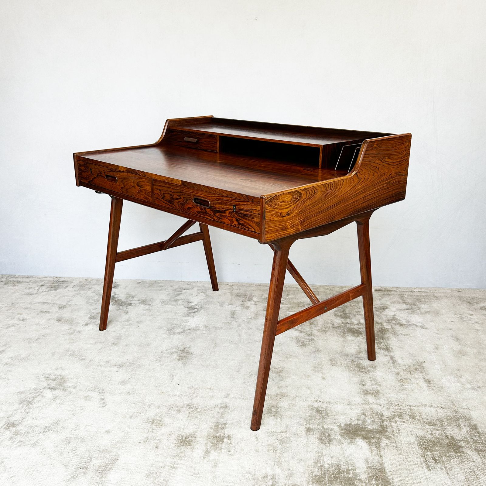 Arne Wahl Iversen Model 65 Rosewood Desk photo vinterior
