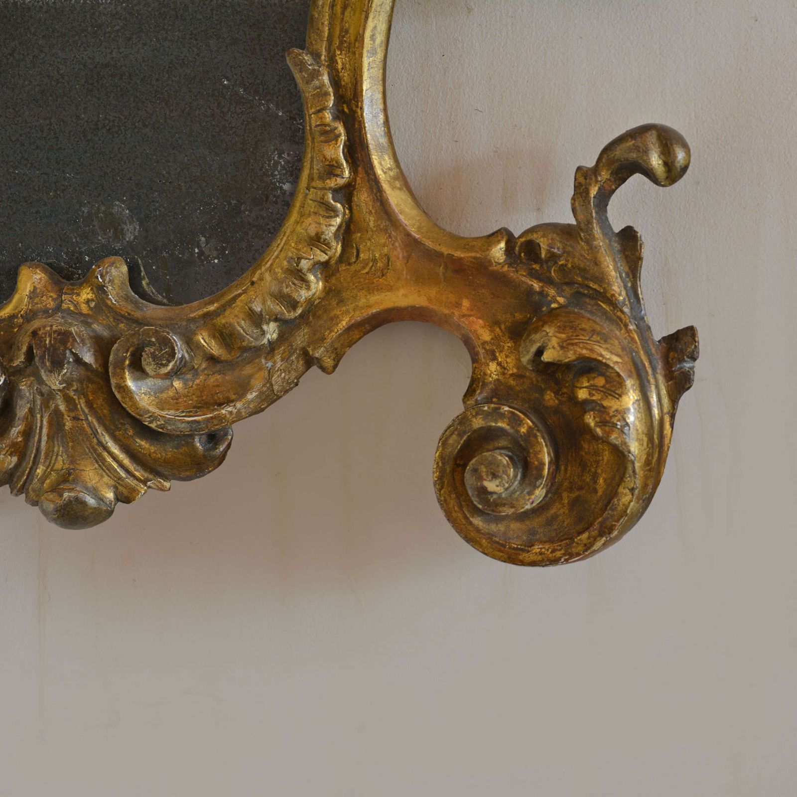 18th Century Italian Gilt Mirror Of Cartouche Form photo for sale