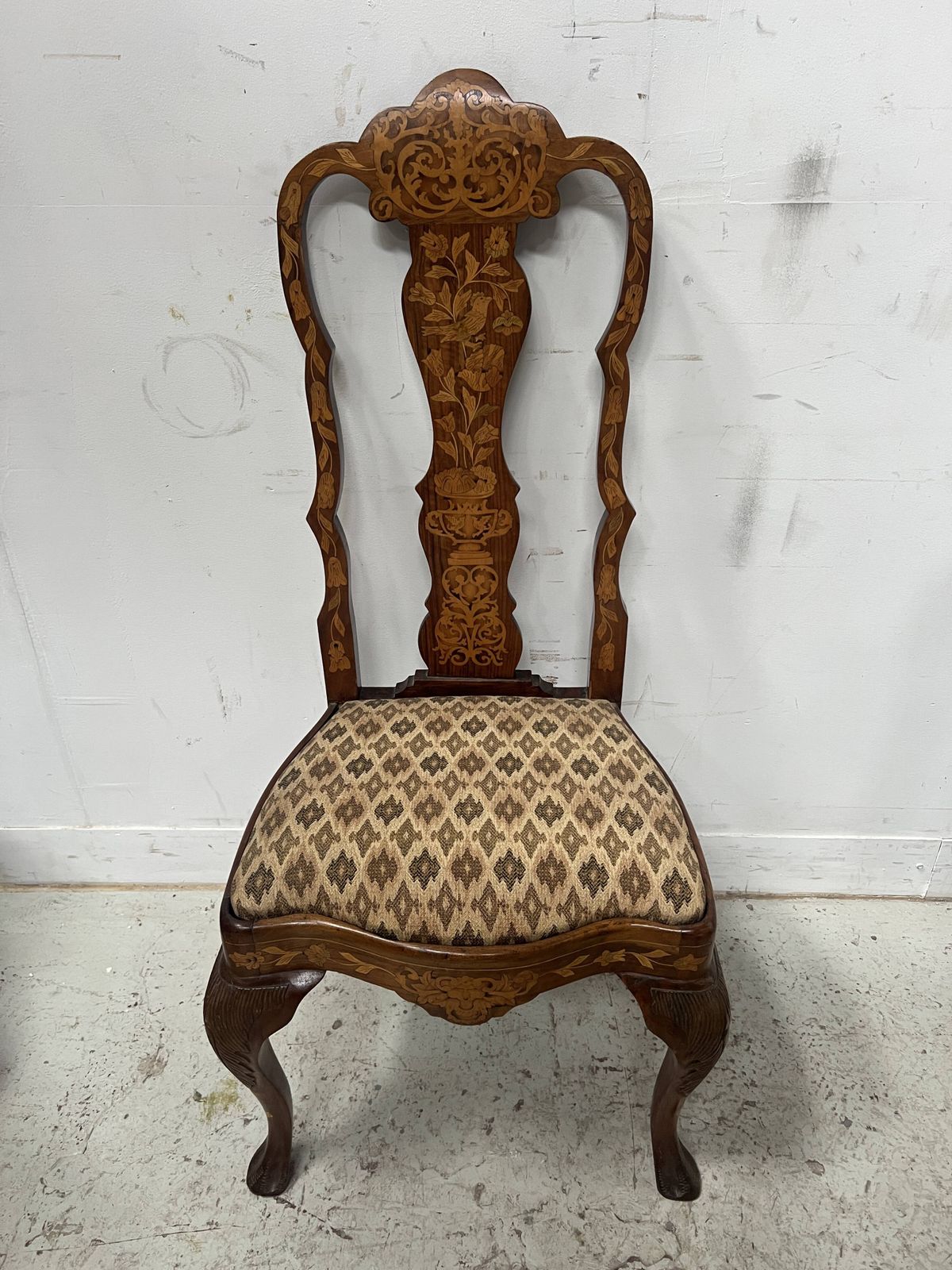 photo furniture Set Of Eight Dutch Marquetry Chairs From The 19th Century.