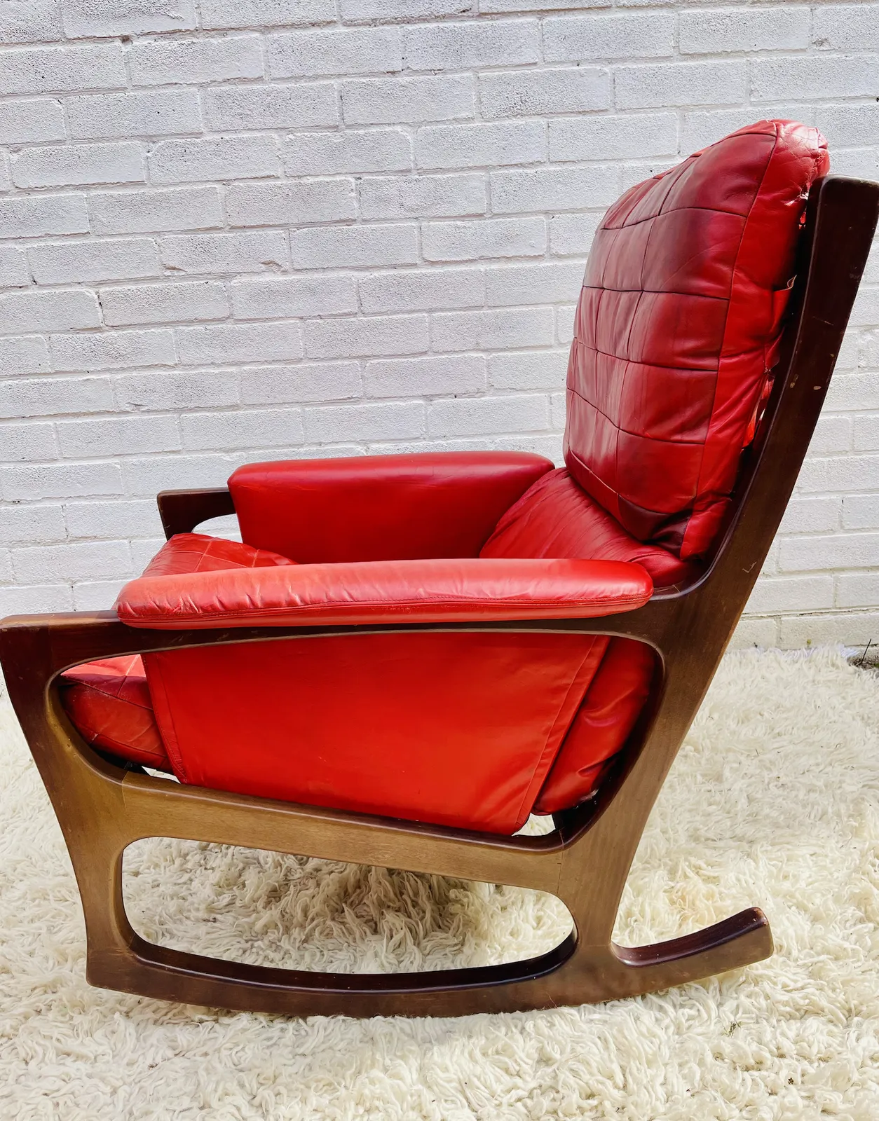 Folke Ohlsson Gimson & Slater Mid Century Danish Red Leather Rocking Chair Pair photo vinterior