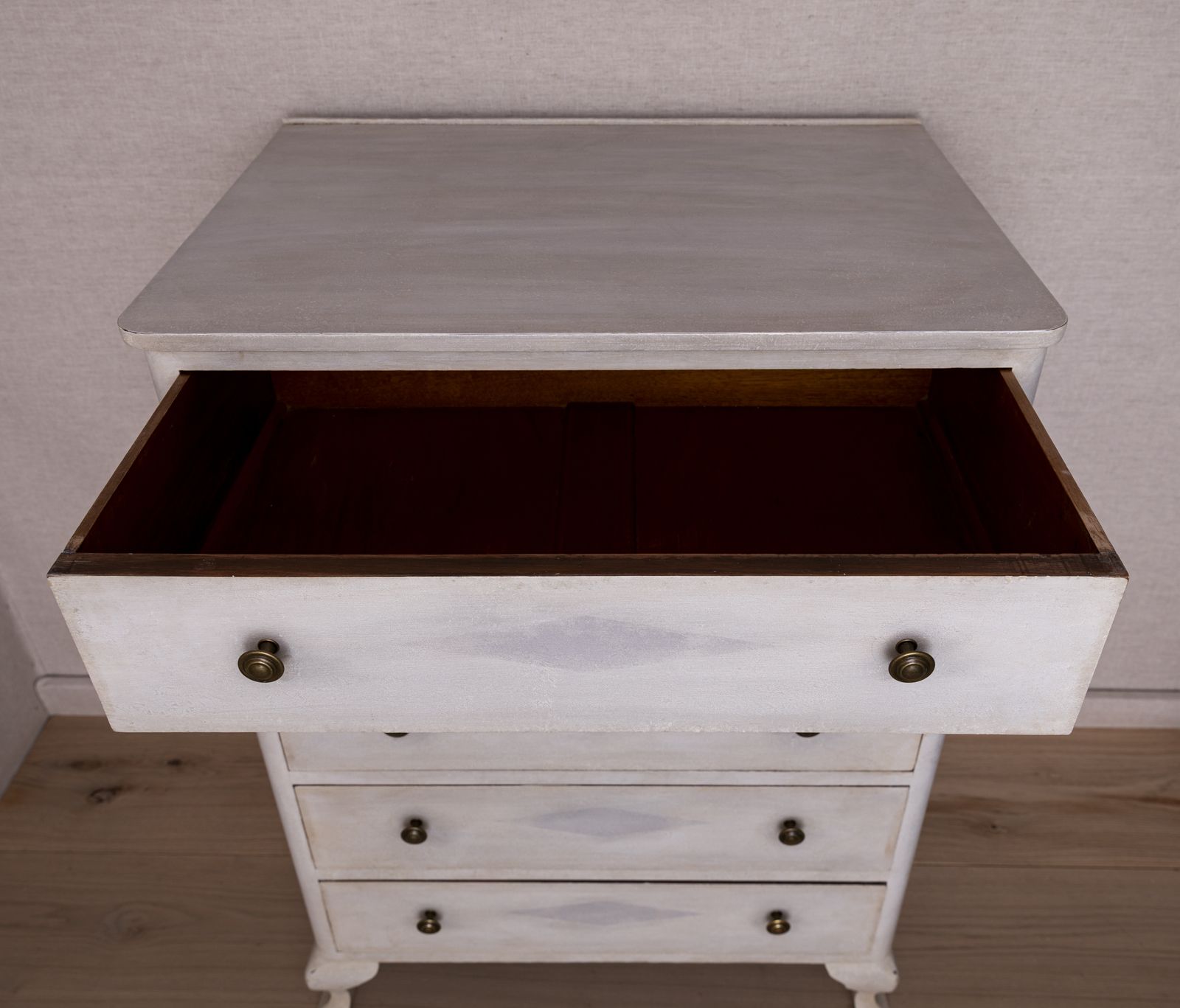 photo furniture Edwardian Chest Of Drawers   Later Hand Painted In Aged Old White