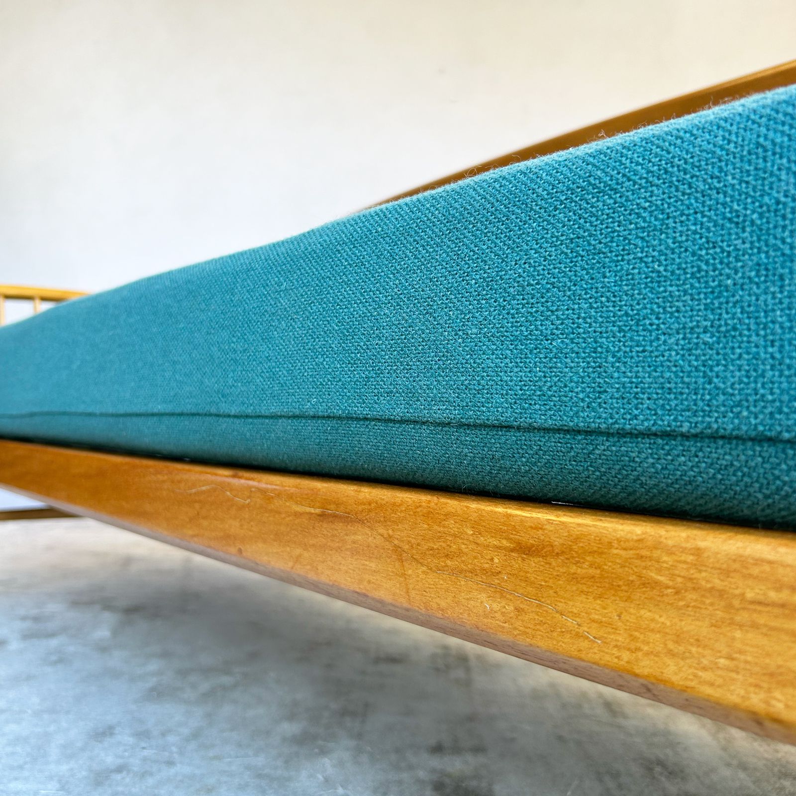 Ercol Day Bed / Studio Couch ‘Model 355’ photo for sale