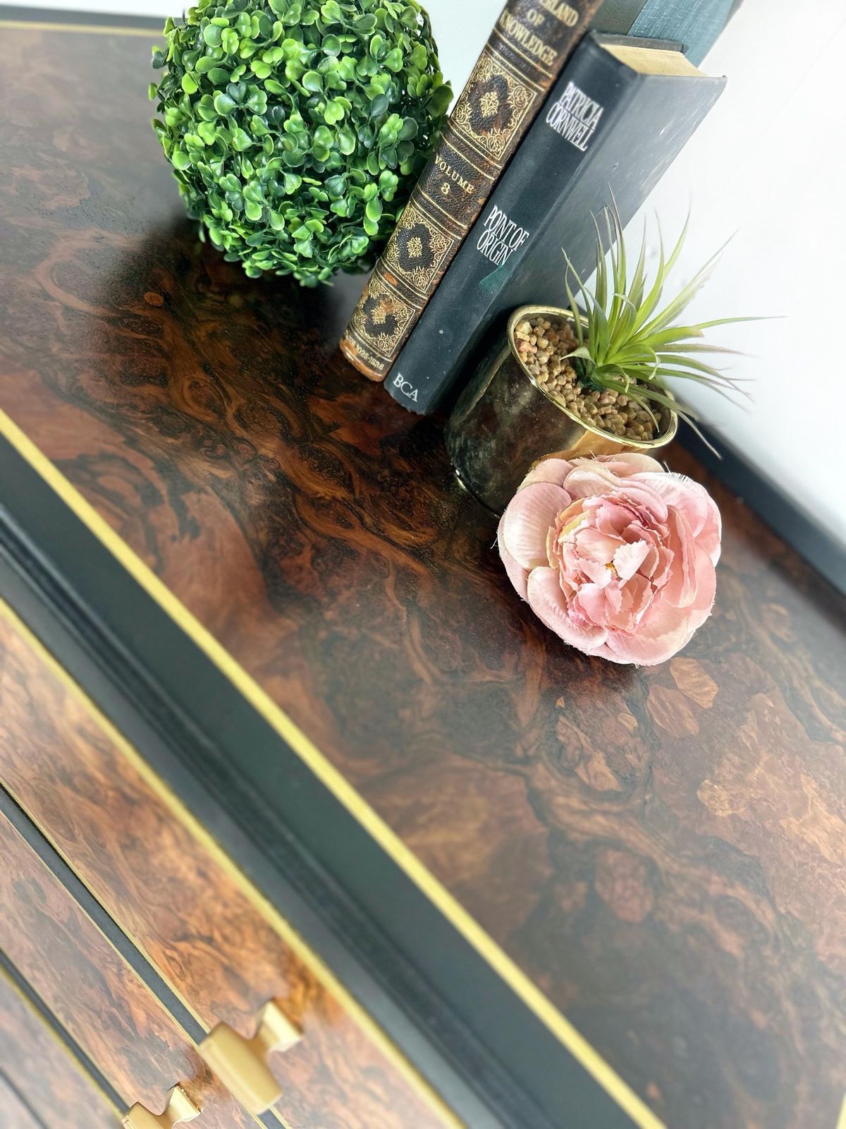 Chest Of 5 Drawers Painted In Black And Gold photo vintage