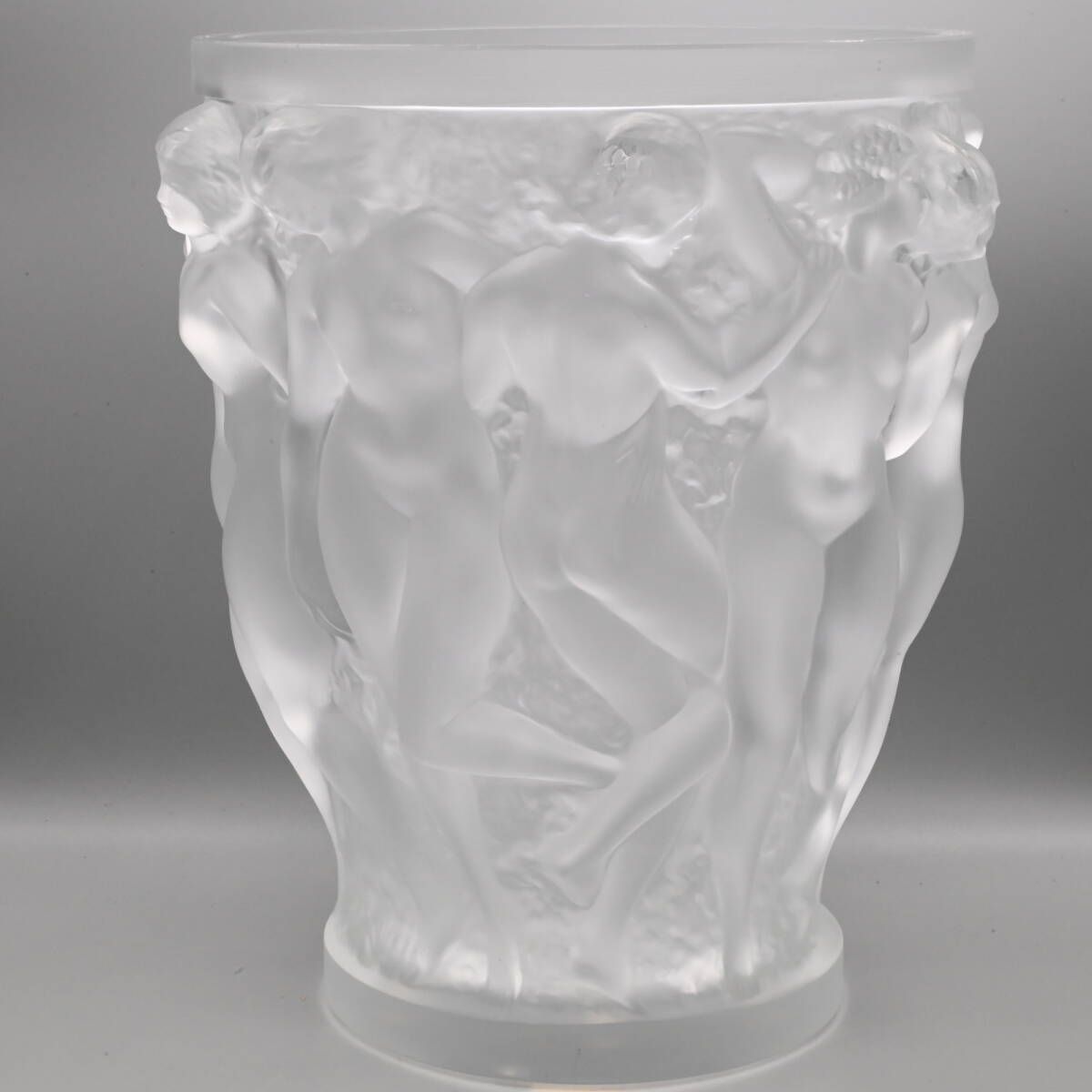 Beautiful Iconic Lalique Vintage Crystal Large Baccantes Vase, 24cm photo furniture