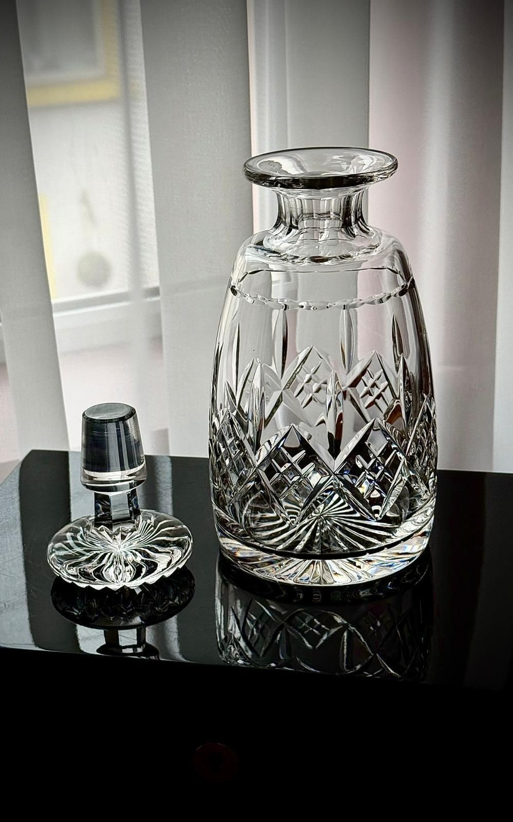 photo furniture Stuart Crystal Glengarry Whisky Decanter, Cambridge Pattern
