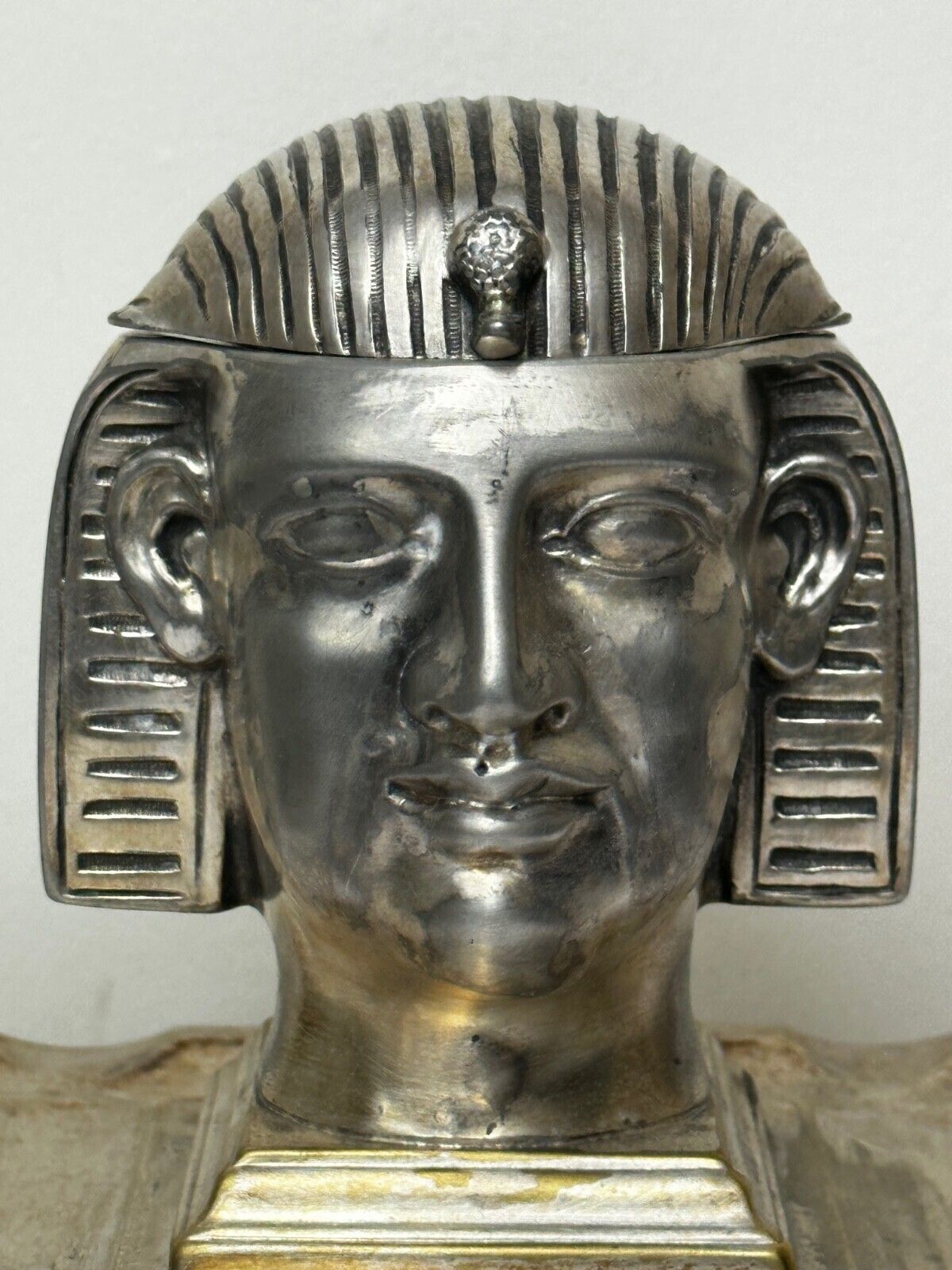 Rare Victorian Egyptian Revival Silver Plate Pharaoh Inkwell – Lee & Wigfull, Sheffield photo vinterior