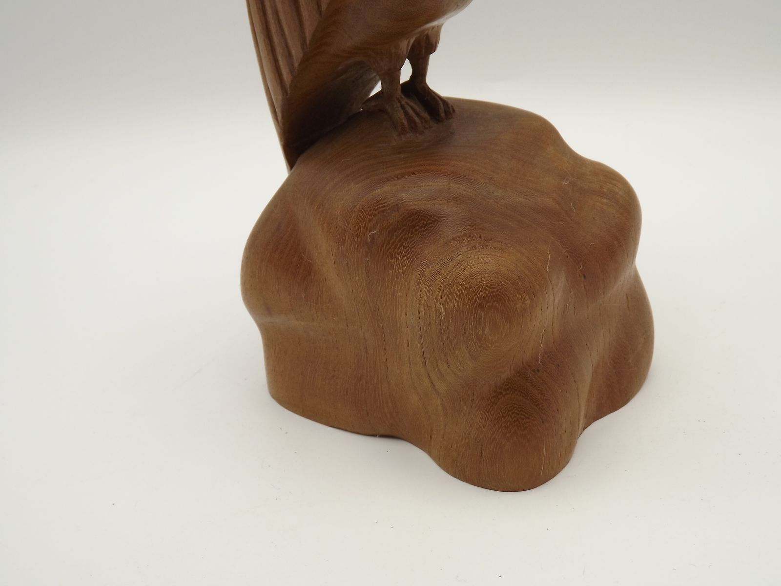 photo vinterior Unusual Pair Of Vintage Hand Carved Vulture On A Rock Wooden Book Ends