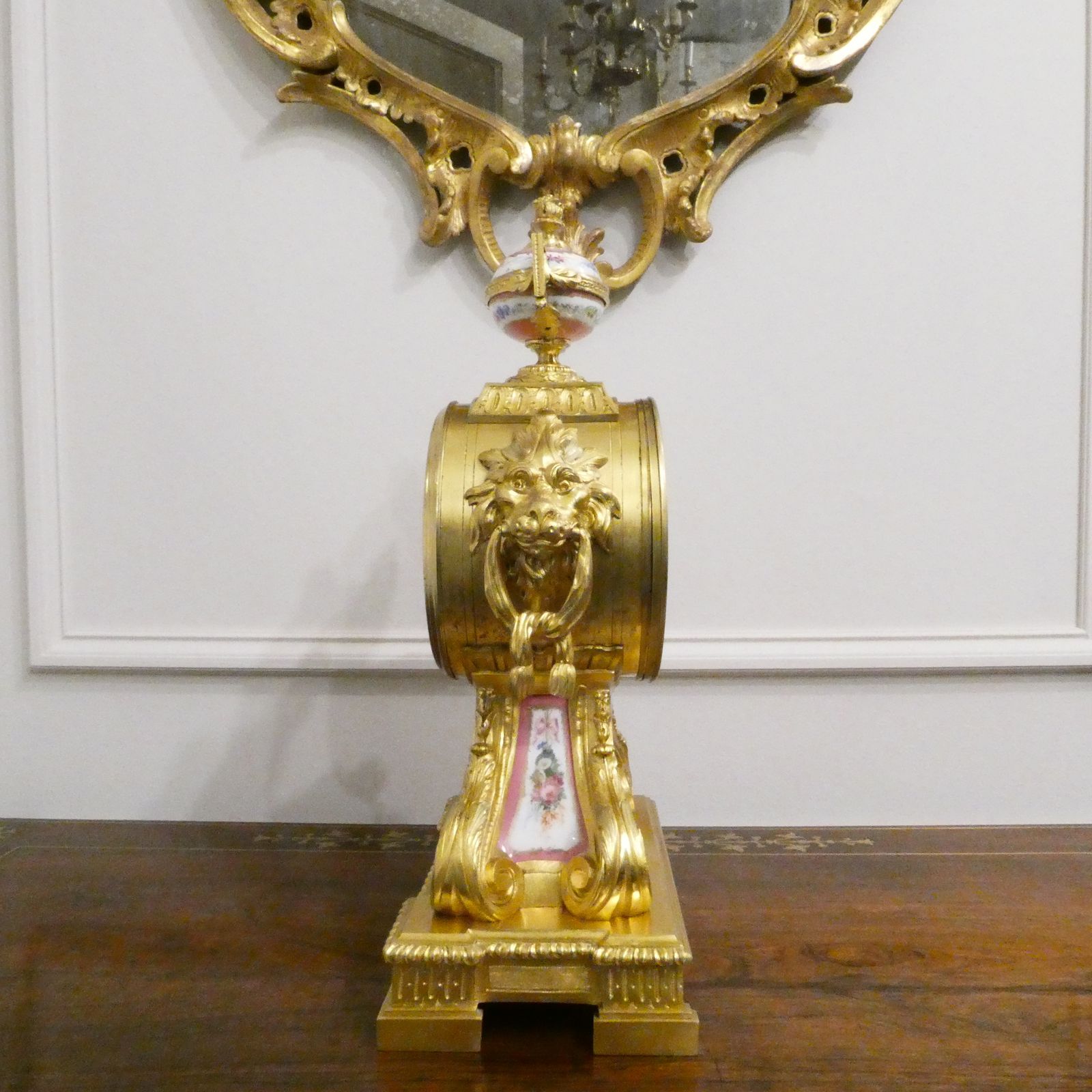 photo vinterior French Louis XV Style Gilt Bronze & Porcelain Mantel Clock By Jean Baptiste Delettrez