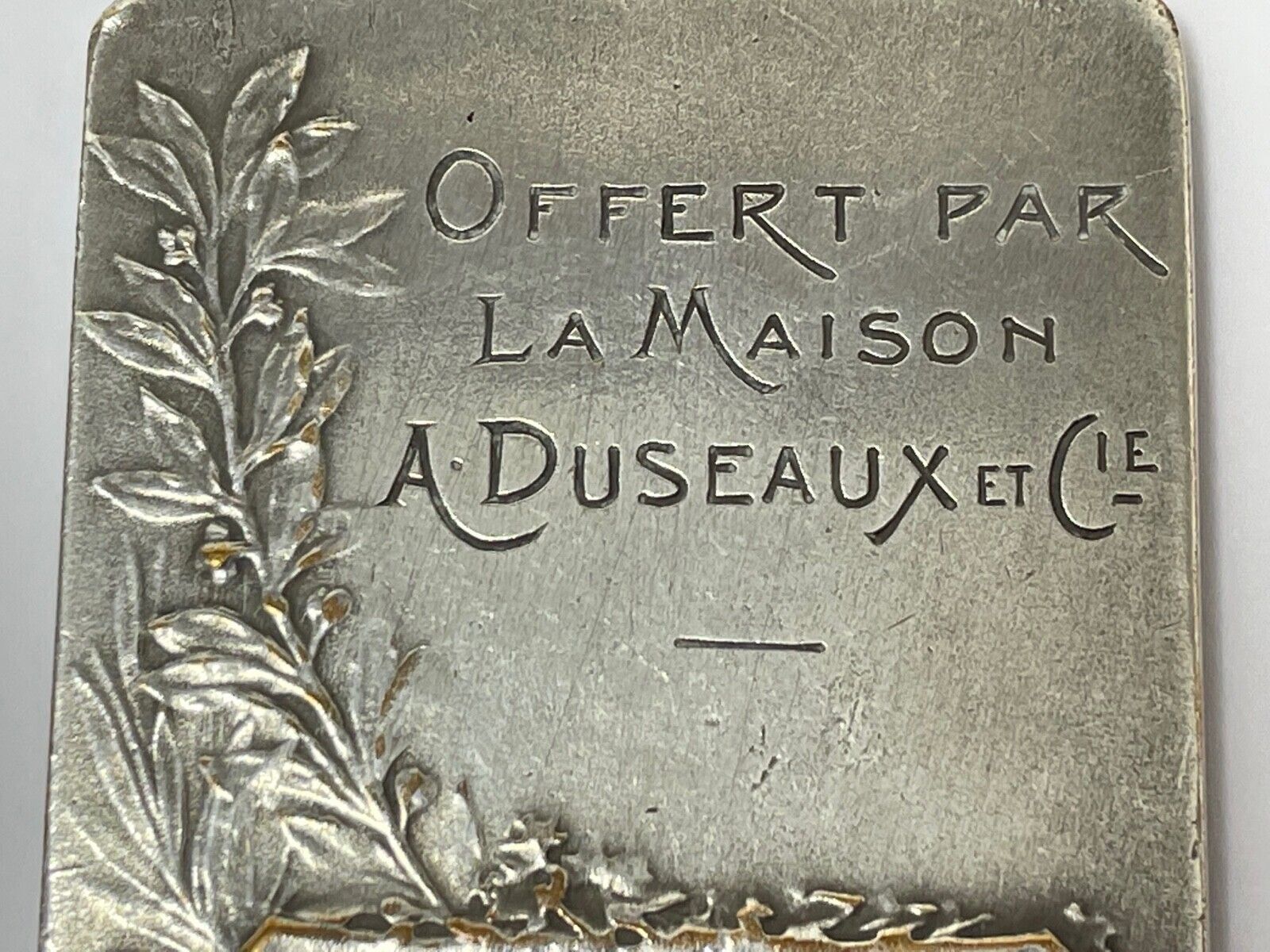 550.0 Silvered Bronze Plaque “Gloria” – Signed Félix Rasumny – Art Nouveau – Small Decorative Medallion Overview photo