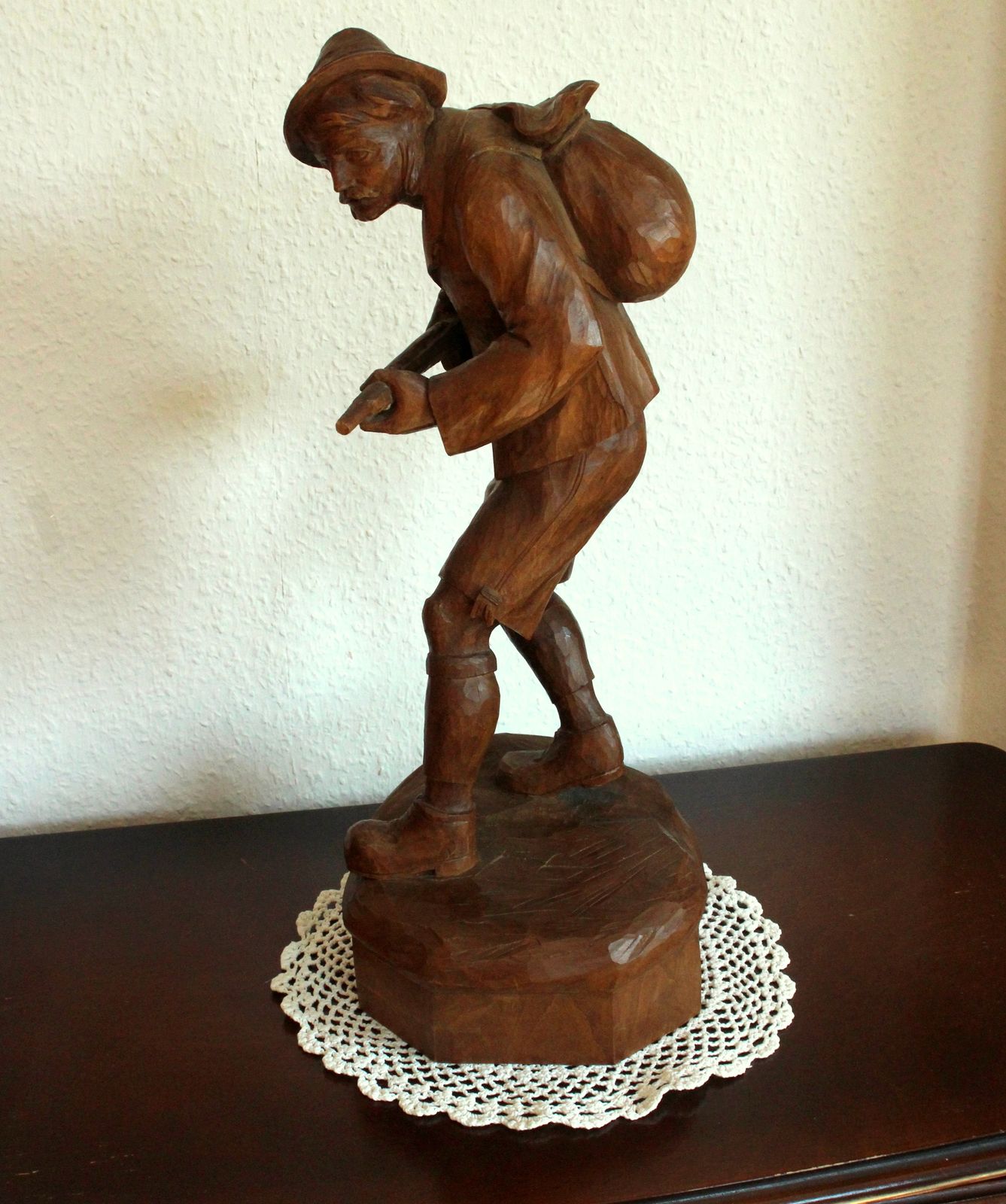 1930s   Antique Handcarved Wooden Sculpture Of A Hunter photo for sale