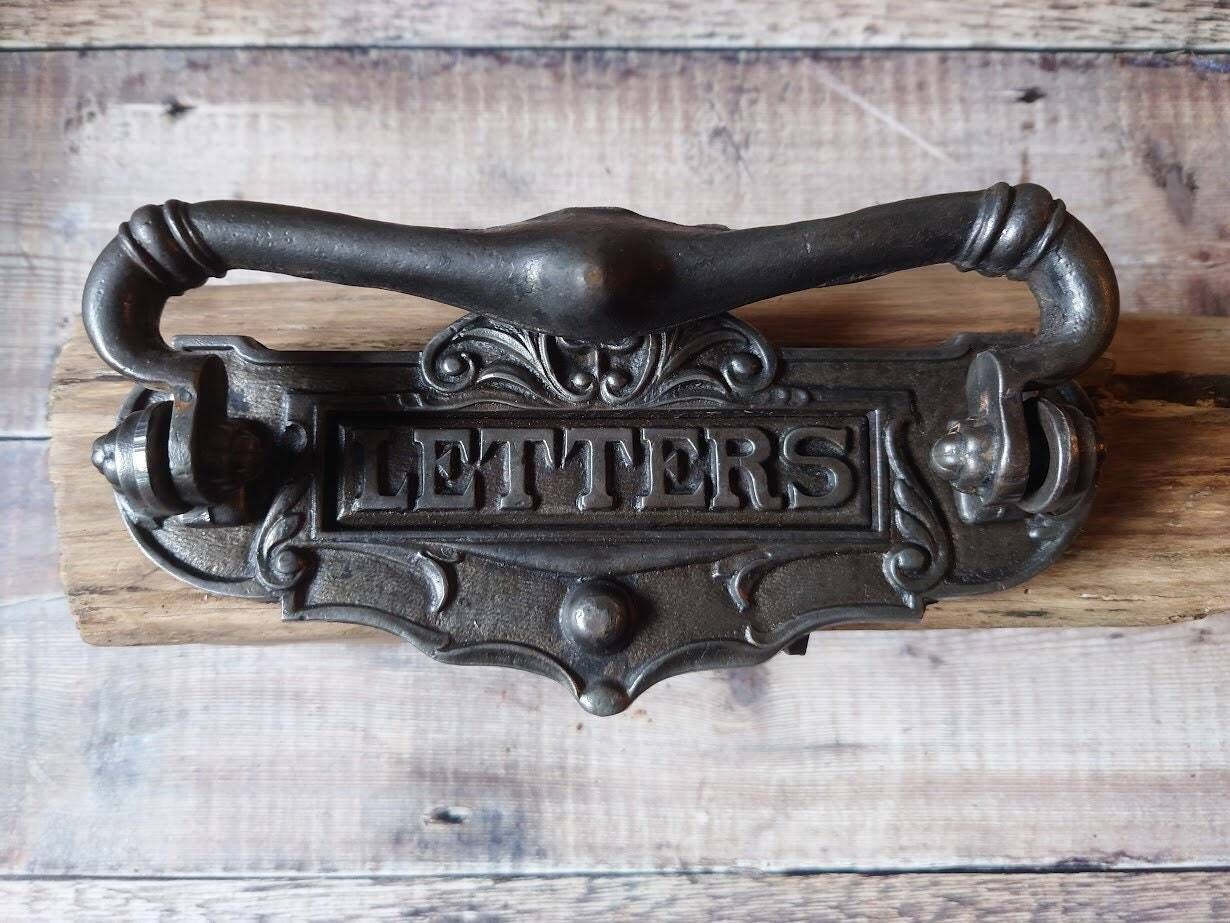 Edwardian Kenrick Iron Letter Plate: Antique Mail Postal Knocker, 1902 photo 155.0