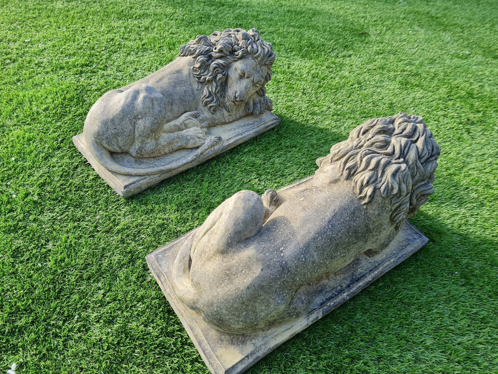 English Stone Trafalgar Lions 0002. photo for sale