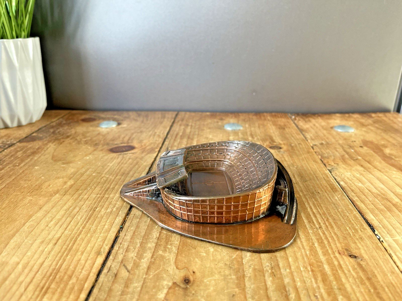 Home Decor Vintage 60's Copper Camp Nou Barcelona Football Stadium Desk Ashtray Paperweight photo