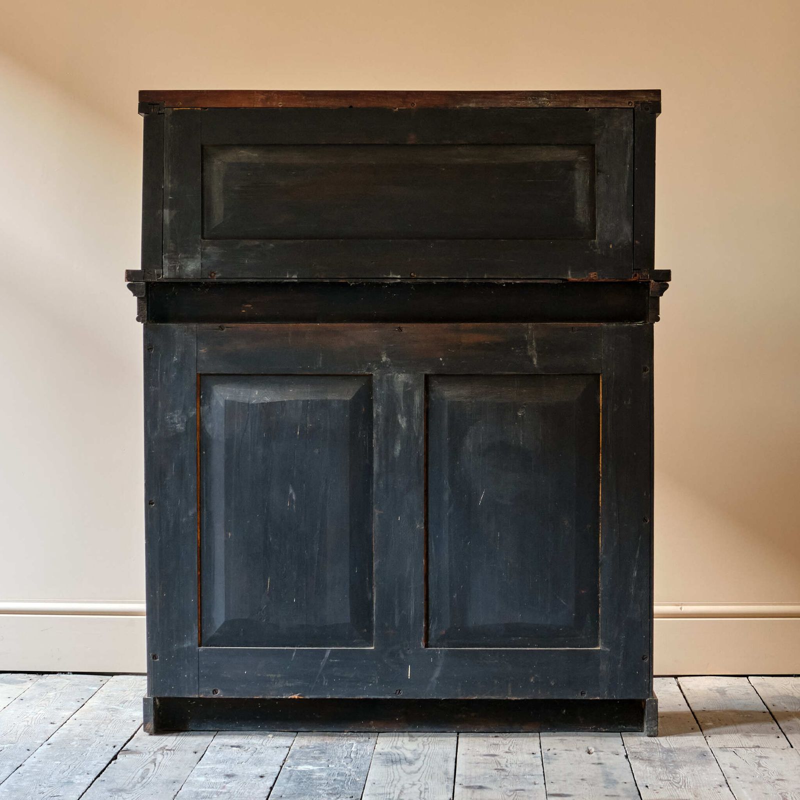3000.0 Early Victorian Rosewood Chiffonier By Holland & Sons photo
