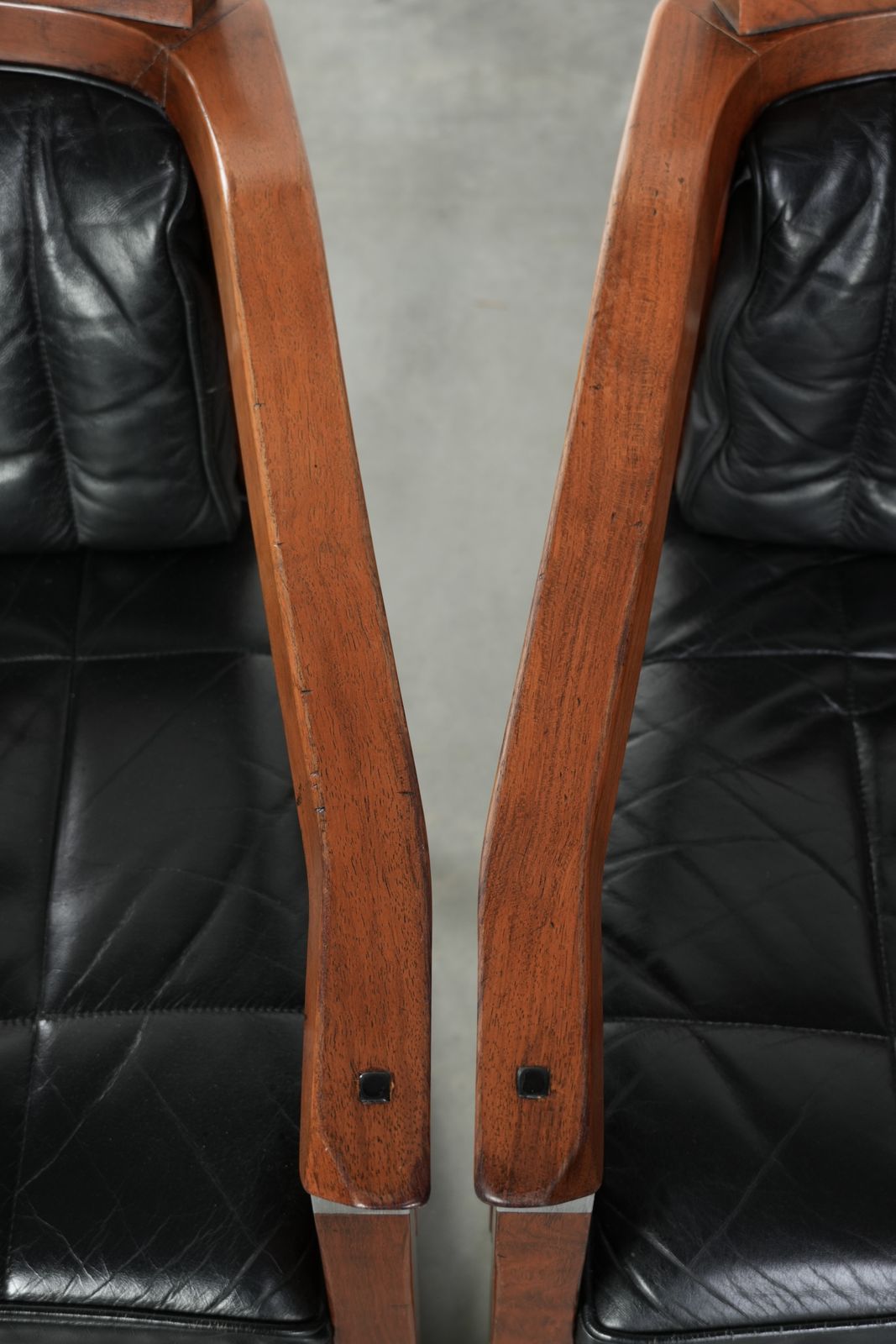 photo for sale Luxury Black Leather Set Of 4 Art Deco Design Dining Chairs By Schuitema From The Decoforma Series With Armrests