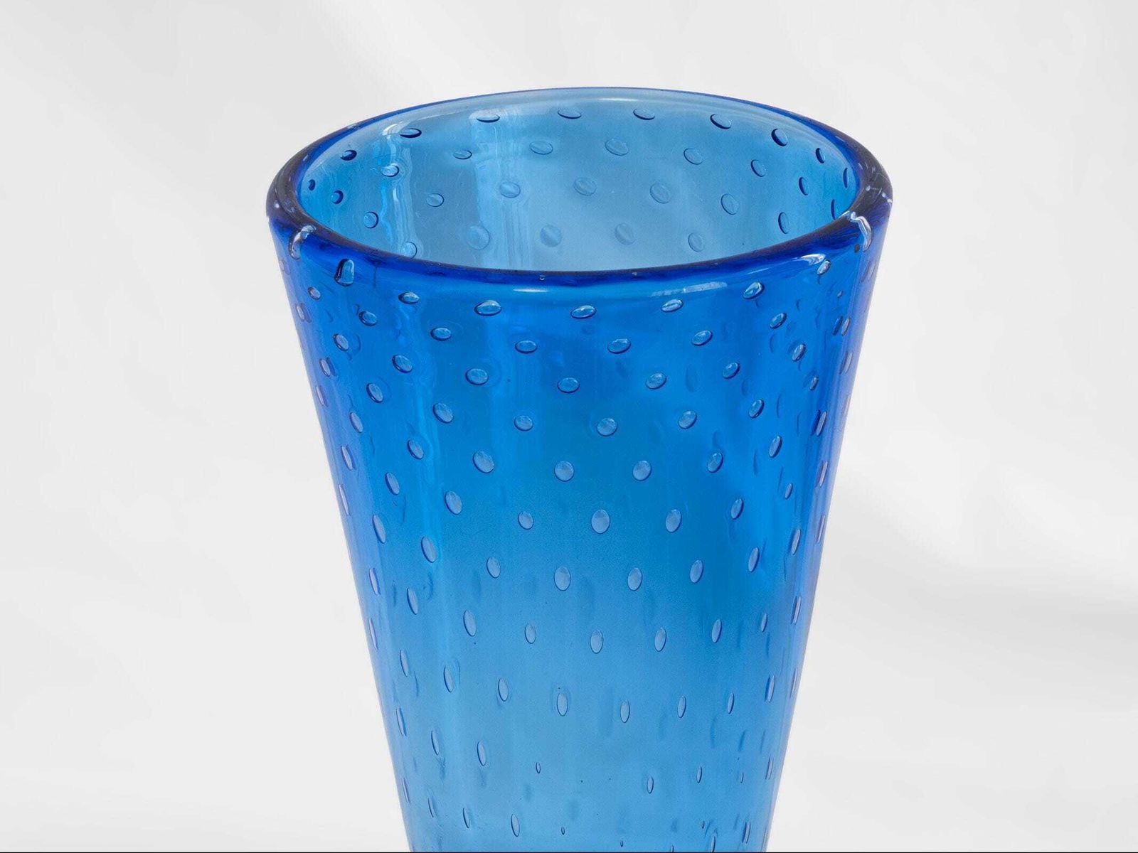 Whitefriars Blue Controlled Bubble Art Glass Vase – Mid Century English Decor photo vintage