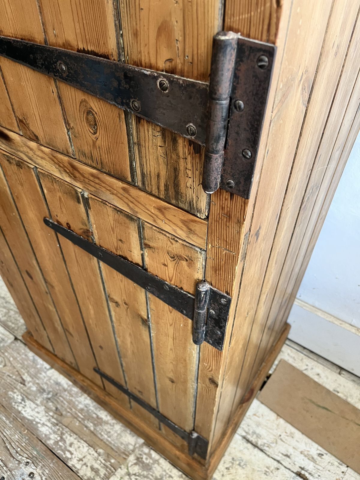 A Tall Narrow Victorian Pine Linen/Larder Cupboard photo vintage