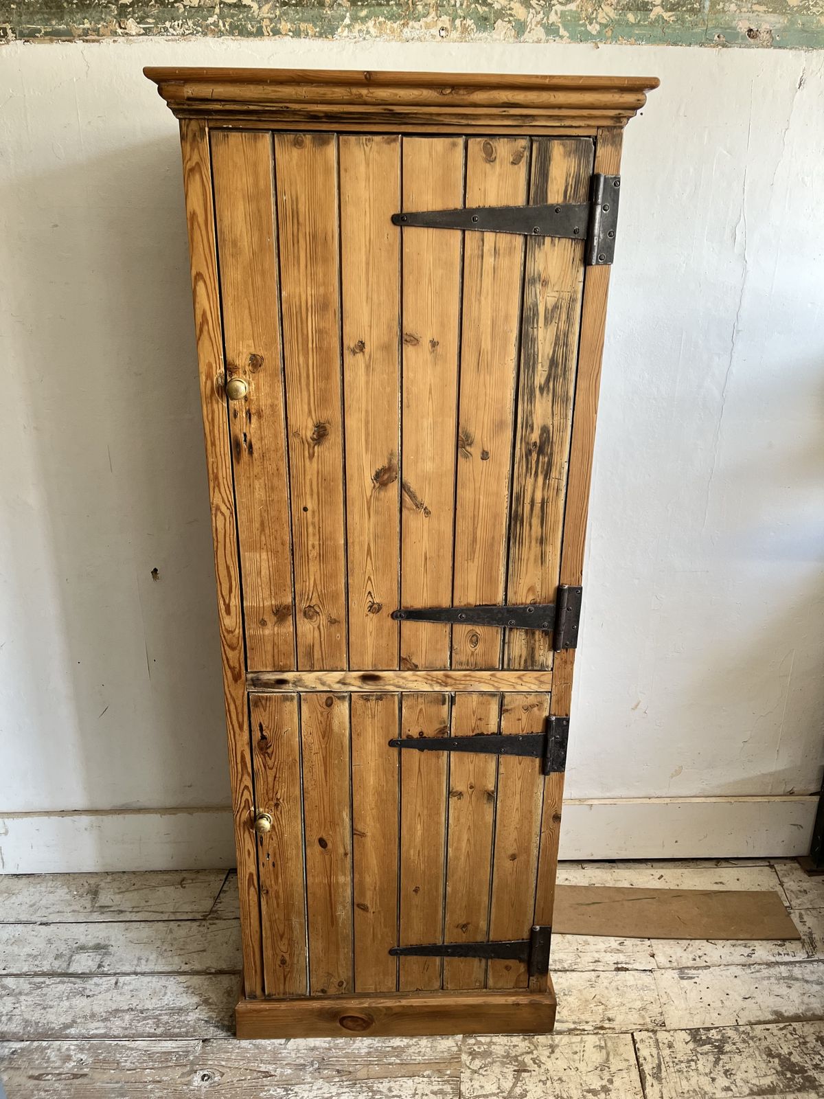 A Tall Narrow Victorian Pine Linen/Larder Cupboard
