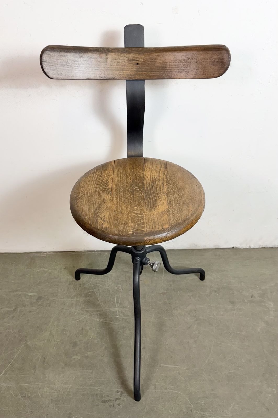 Industrial Factory Swivel Chair, 1950s photo Furniture