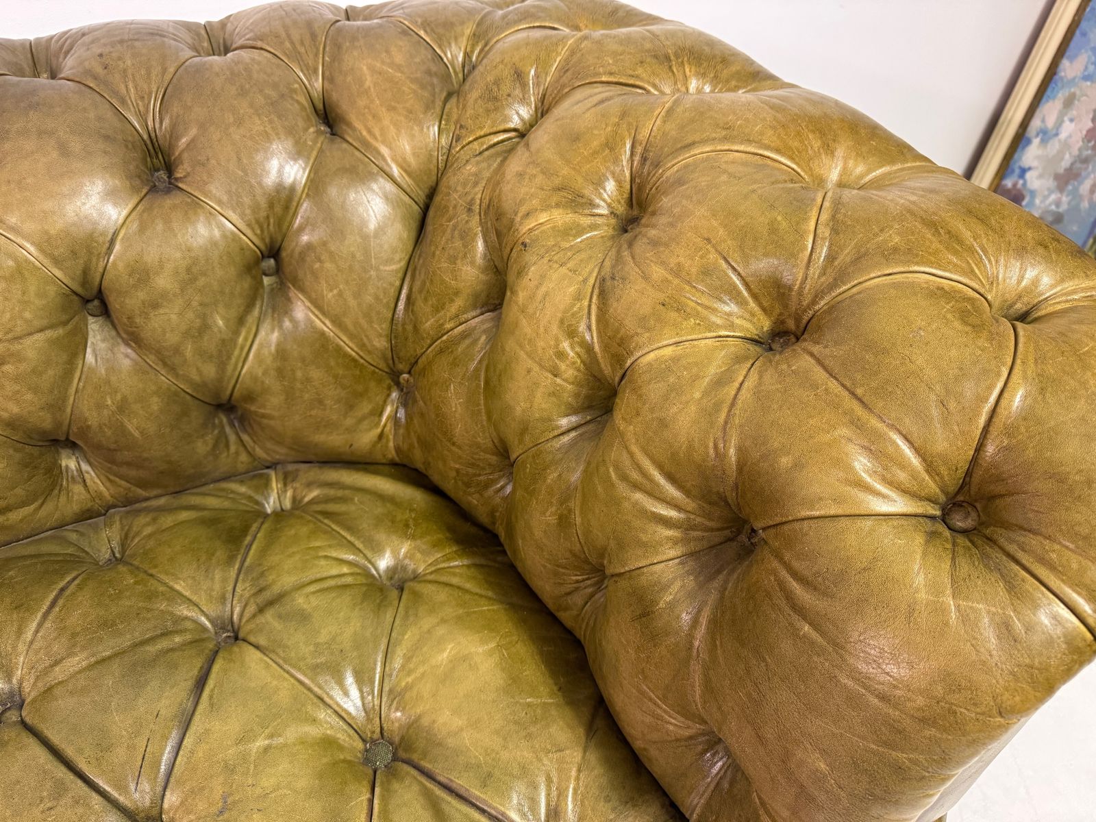 19th Century Chesterfield In Patinated Leather photo vinterior